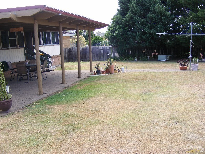 8 Hillcrest Close, Taree NSW 2430