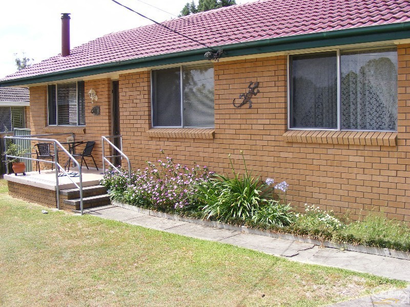 8 Hillcrest Close, Taree NSW 2430