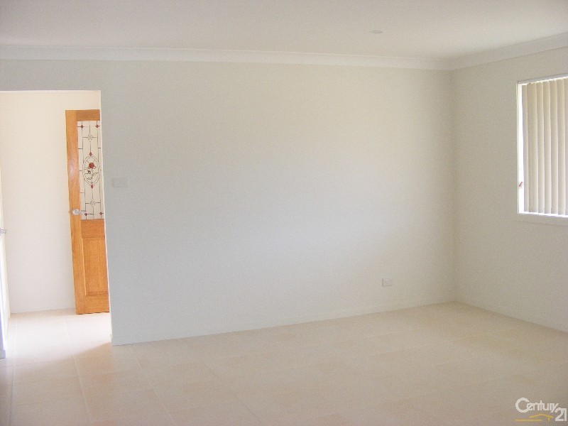 8B Duranbar Place, Taree NSW 2430