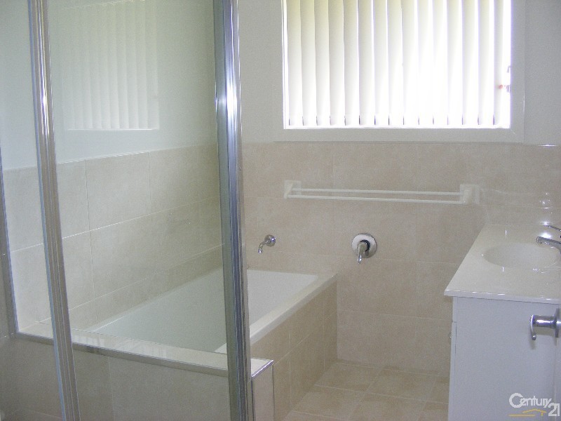 8B Duranbar Place, Taree NSW 2430