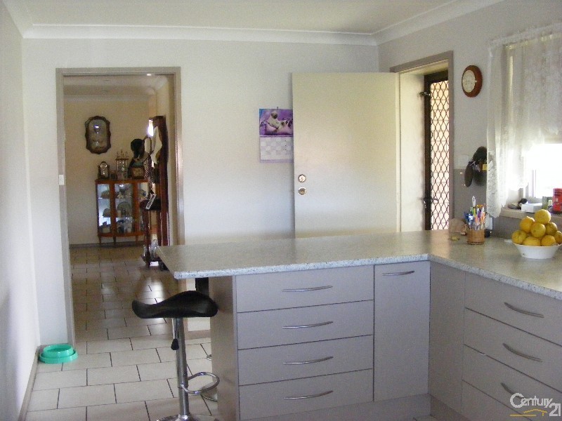 6 Kurrajong Crescent, Taree NSW 2430