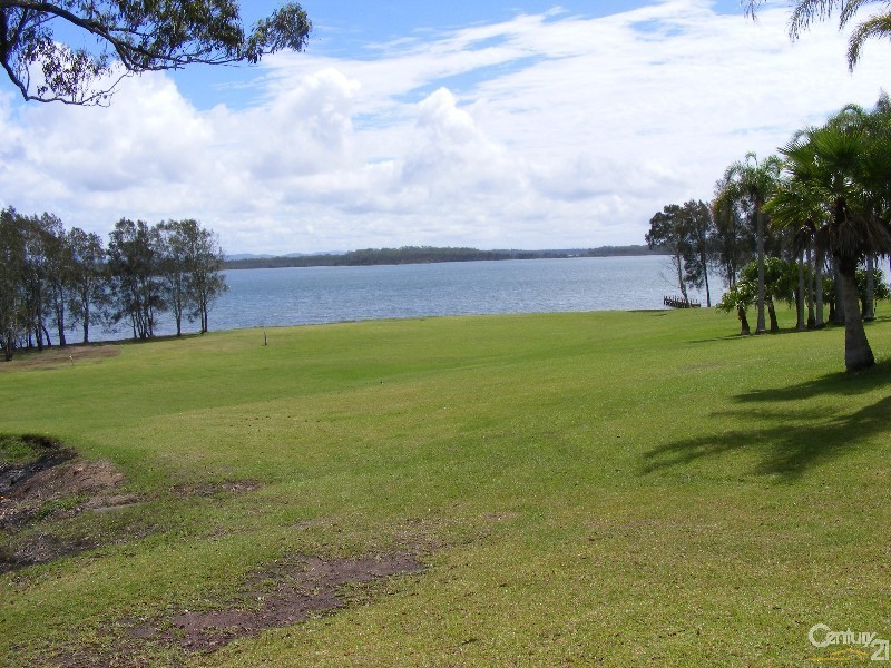 33 Attunga Place, Coomba Park NSW 2428