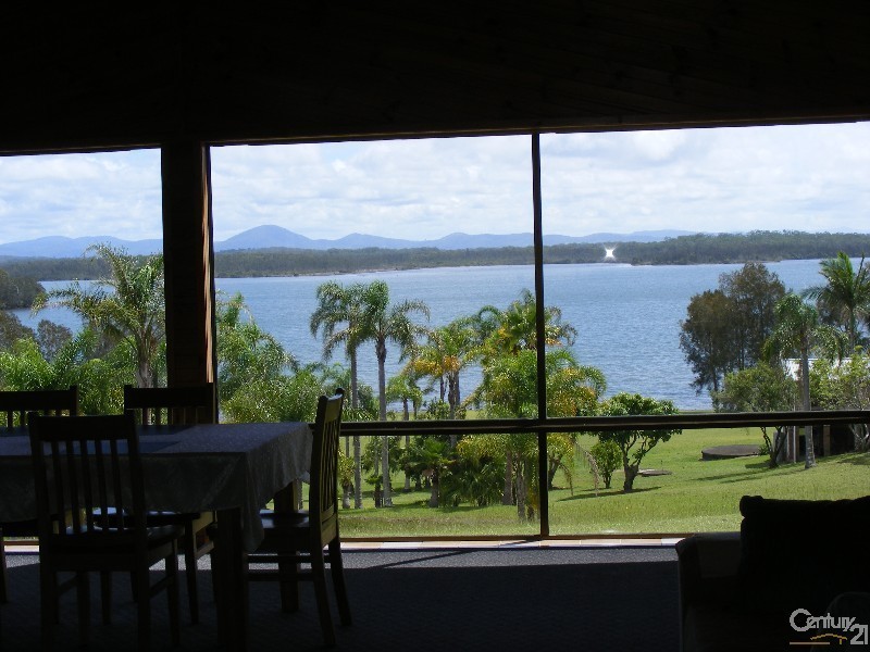 33 Attunga Place, Coomba Park NSW 2428