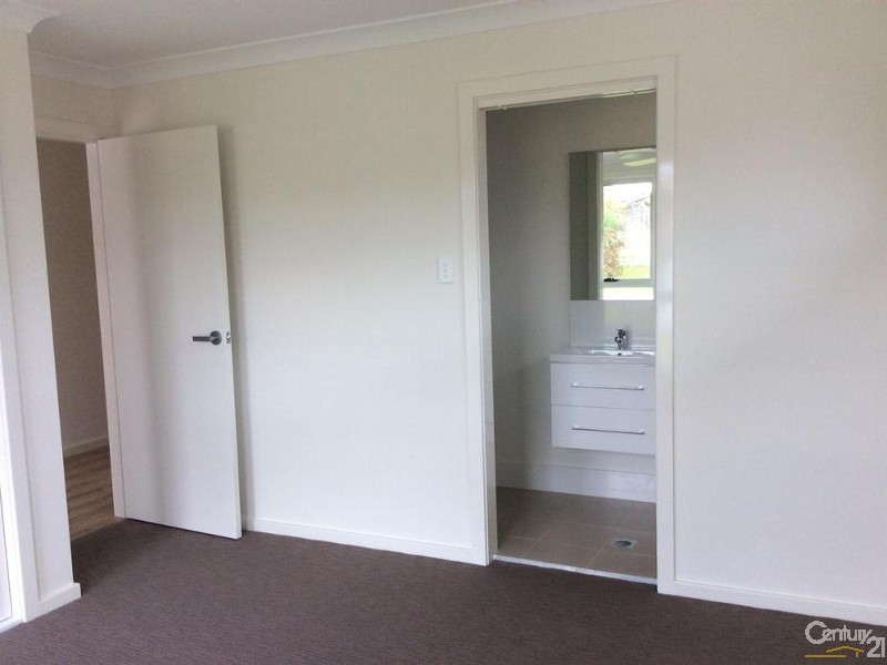 13 Melaleuca Place, Taree NSW 2430