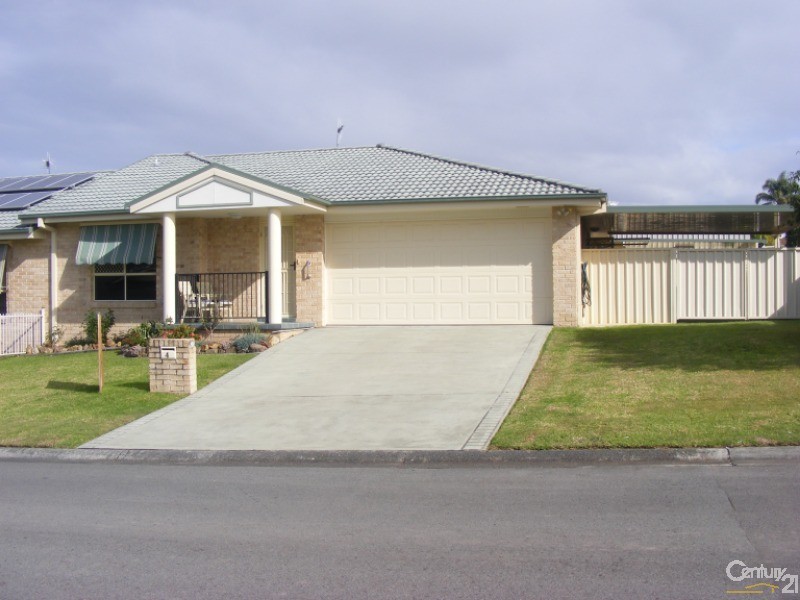 2/1 Hakea Close, Taree NSW 2430