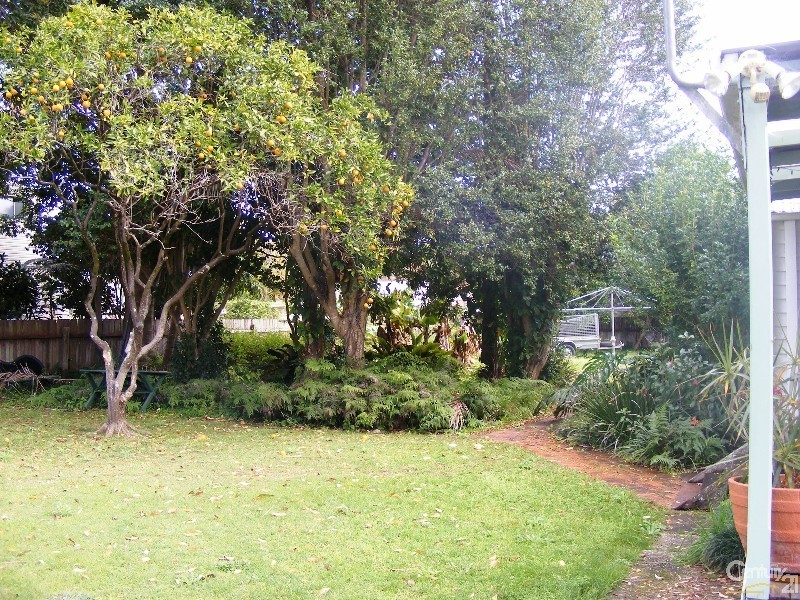 13 Queen Street (Cnr George & Queen Sts), Cundletown NSW 2430