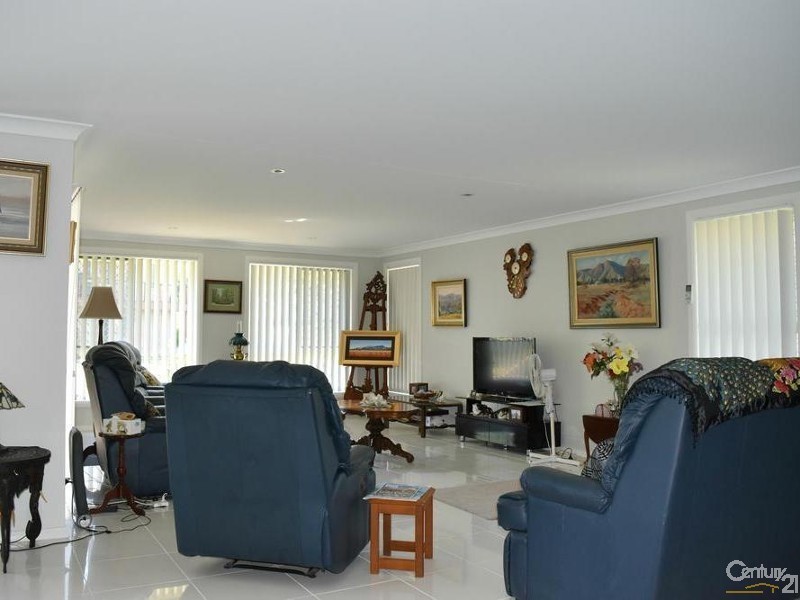 6 Railton Avenue, Taree NSW 2430