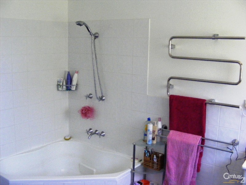27 Combined Street, Wingham NSW 2429