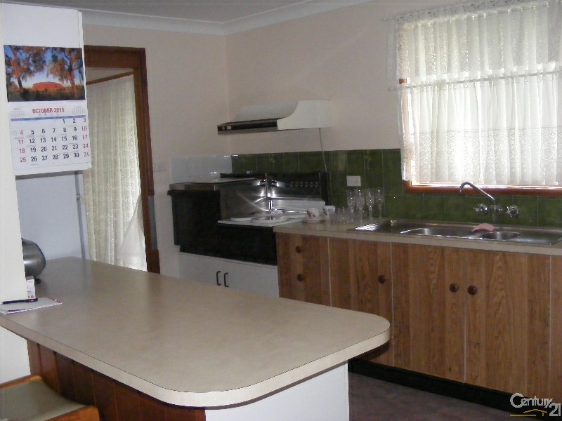 6 Craiglea Close, Taree NSW 2430