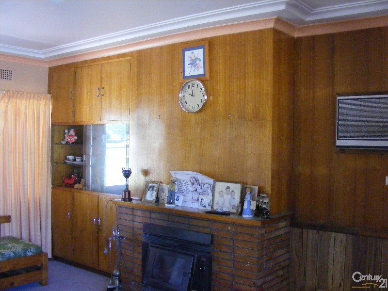 8 Maiden Avenue, Taree NSW 2430