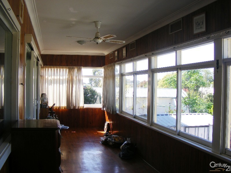 8 Maiden Avenue, Taree NSW 2430