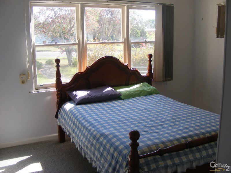 8 Maiden Avenue, Taree NSW 2430