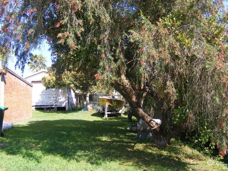 8 Claxton Street, Tinonee NSW 2430