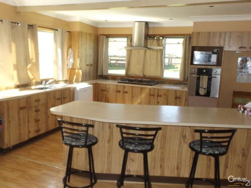 345 Careys Road, Hillville NSW 2430