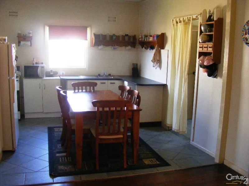 111 Edinburgh Drive, Taree NSW 2430