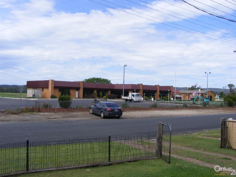 111 Edinburgh Drive, Taree NSW 2430