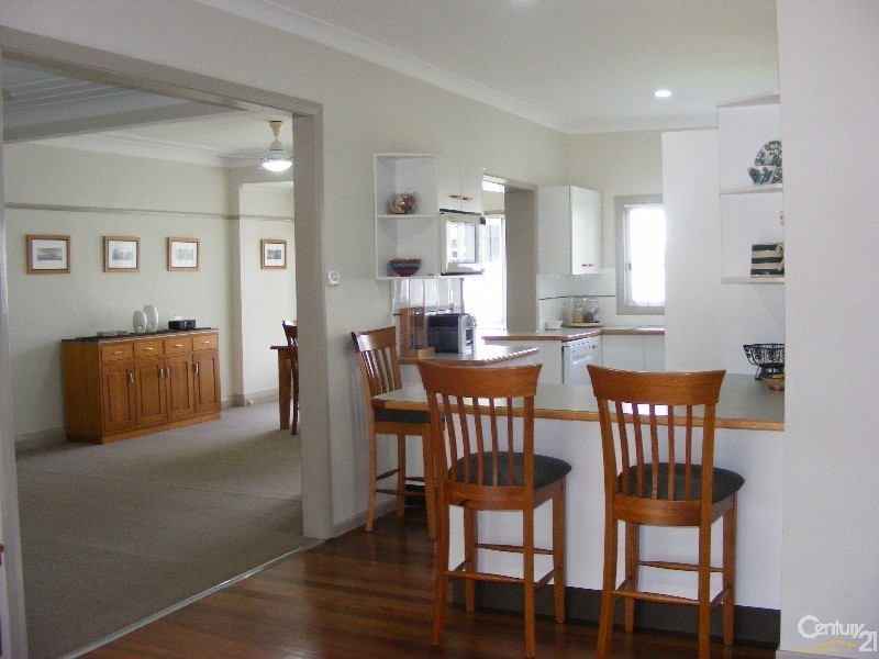 11 Spence Street, Taree NSW 2430