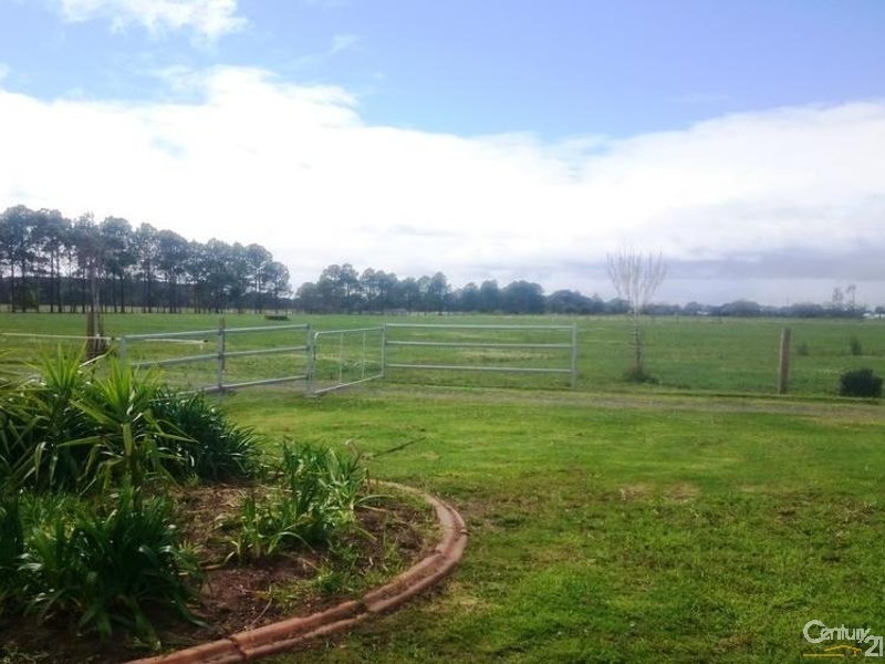 700 Manning Point Road, Oxley Island NSW 2430