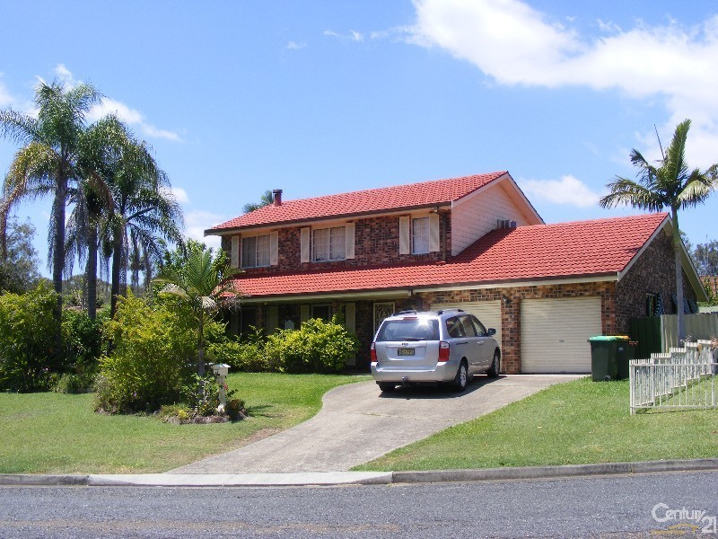 27 Wentworth Street, Taree NSW 2430