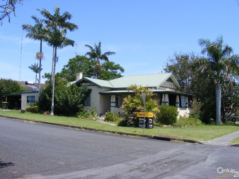64 Flett Street, Taree NSW 2430