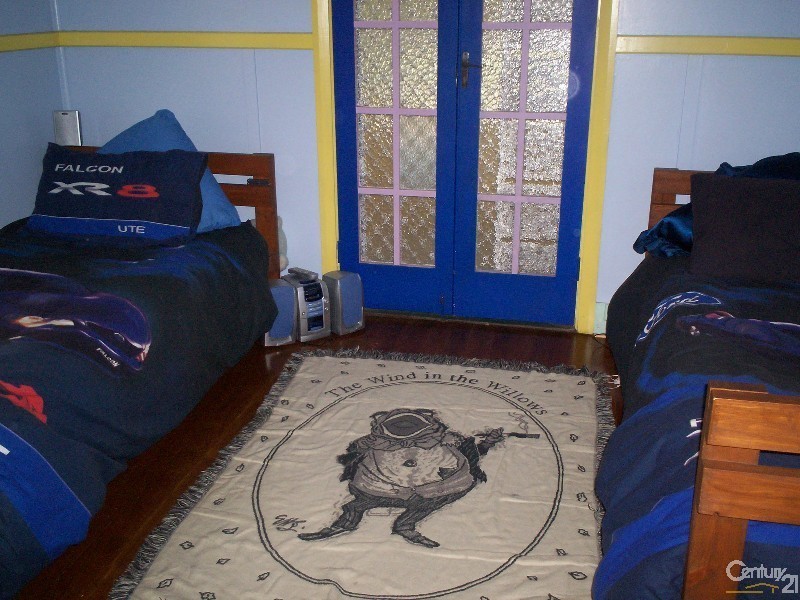 64 Flett Street, Taree NSW 2430