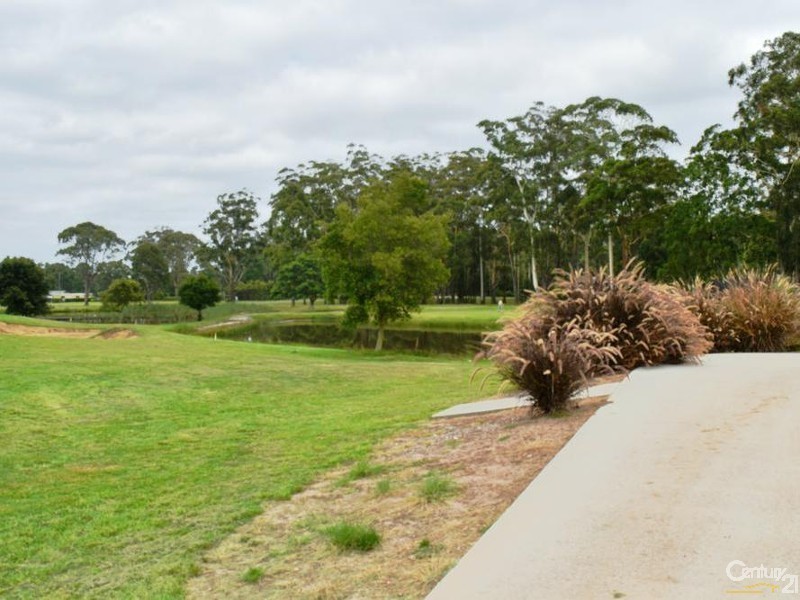 2/21 The Boulevard, Tallwoods Village NSW 2430