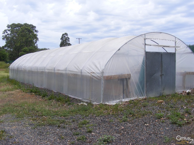 2 Farmborough Close, Cundletown NSW 2430