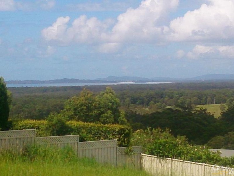 1 The Eagles Nest, Tallwoods Village NSW 2430