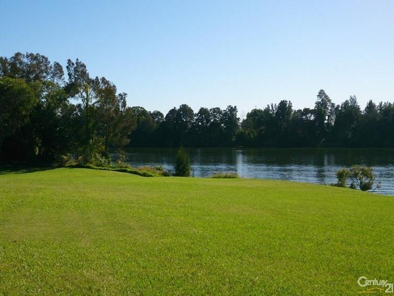 5 Peveril Street, Tinonee NSW 2430