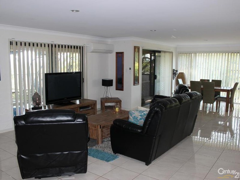 8 Adelaide Close, Wingham NSW 2429