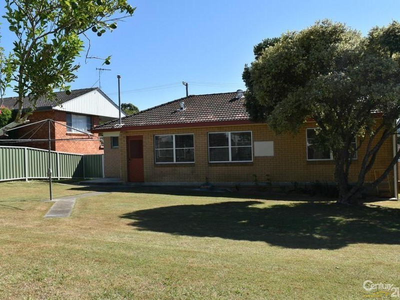 8  Pettitt Avenue, Taree NSW 2430
