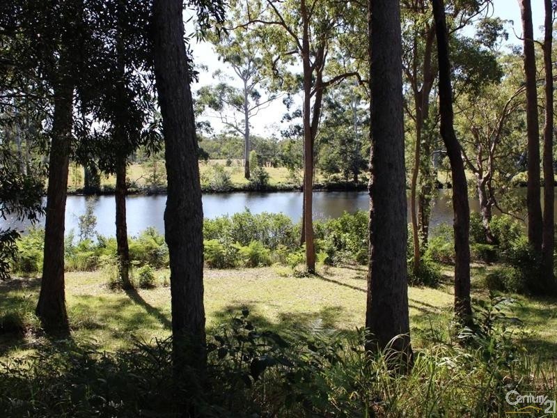 275 Aerodrome Road, Nabiac NSW 2312