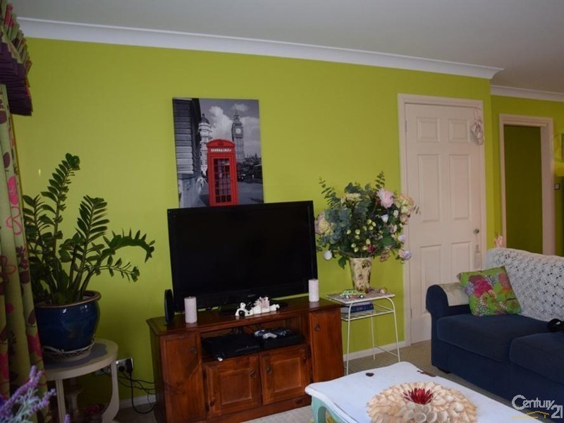 2/9 Clerke Street, Old Bar NSW 2430