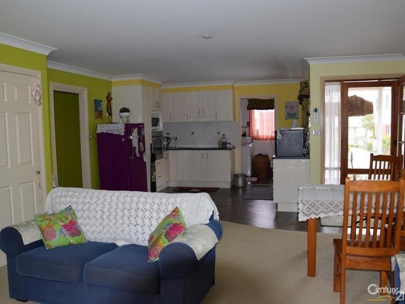 2/9 Clerke Street, Old Bar NSW 2430