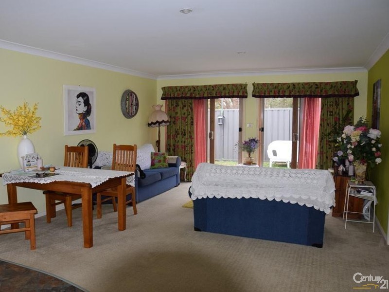 2/9 Clerke Street, Old Bar NSW 2430