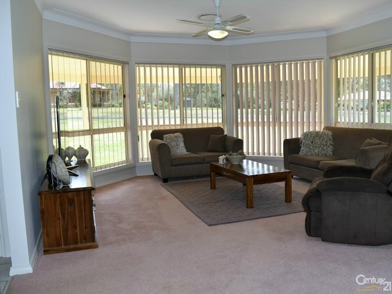 5 Ruby Drive, Taree NSW 2430