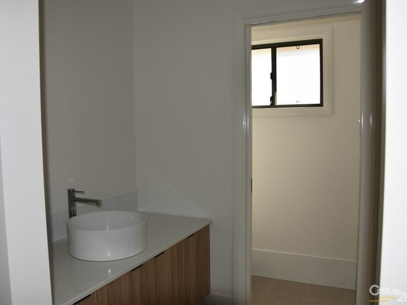 21 Melaleuca Place, Taree NSW 2430