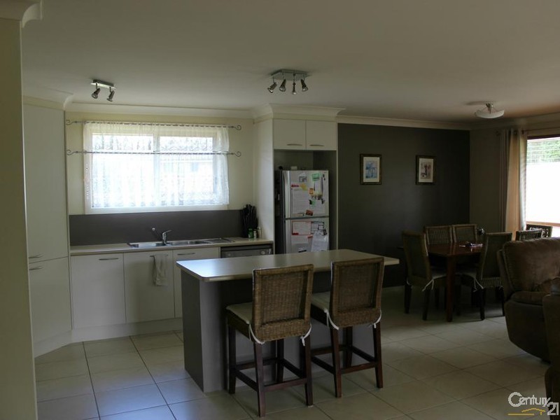 5 Rosedale Place, Tinonee NSW 2430