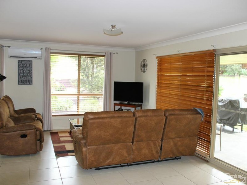 5 Rosedale Place, Tinonee NSW 2430