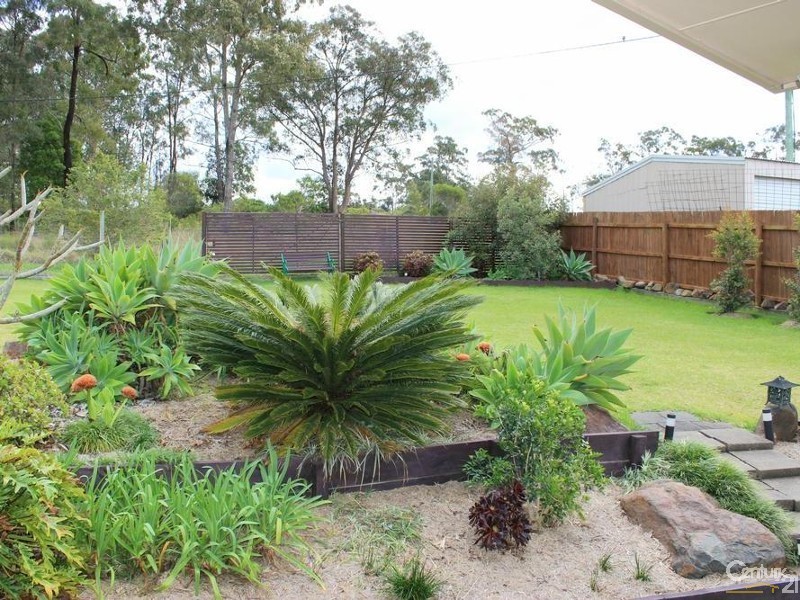 5 Rosedale Place, Tinonee NSW 2430