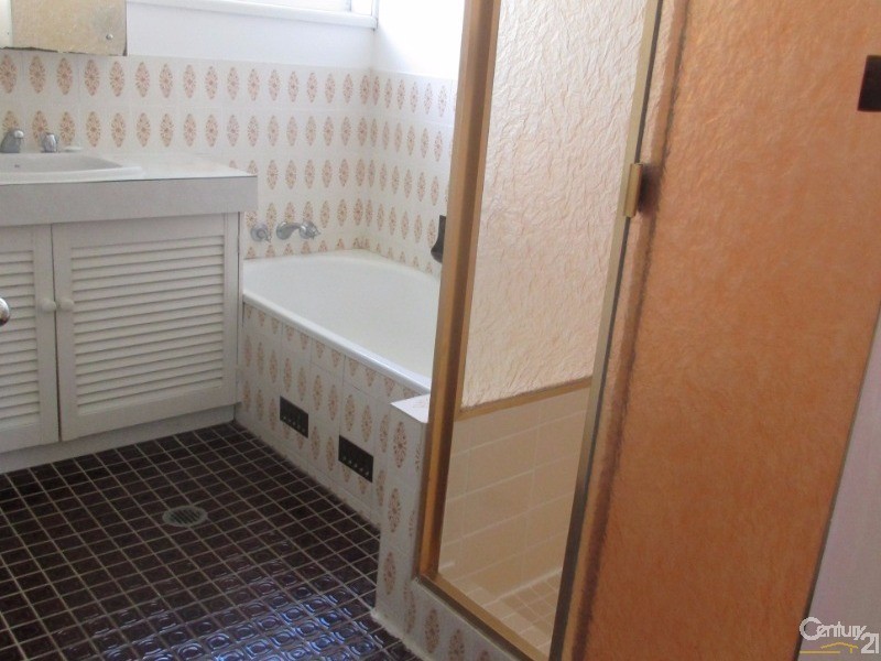 9 Battinga Close, Taree NSW 2430