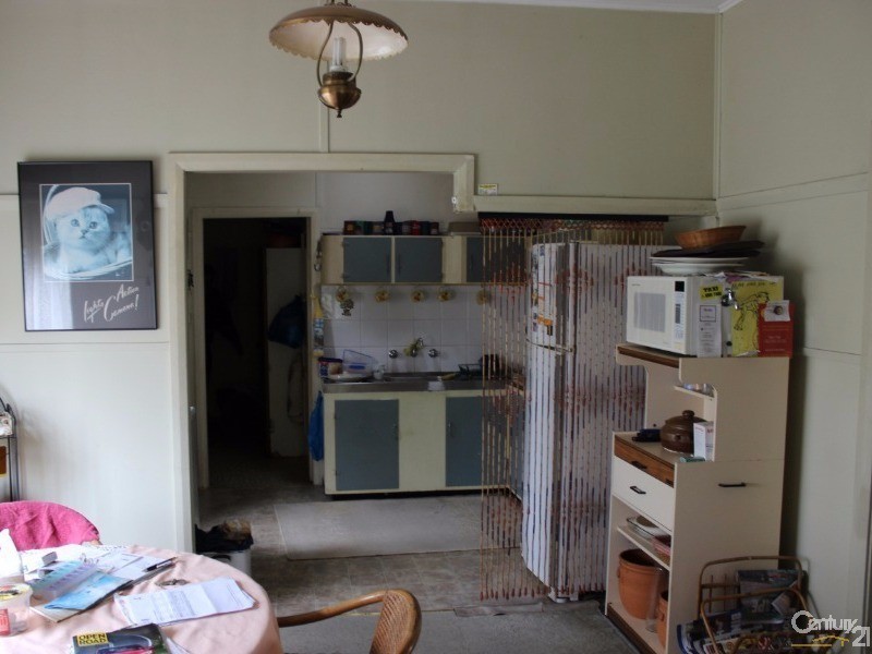 61 Chatham Ave, Taree NSW 2430