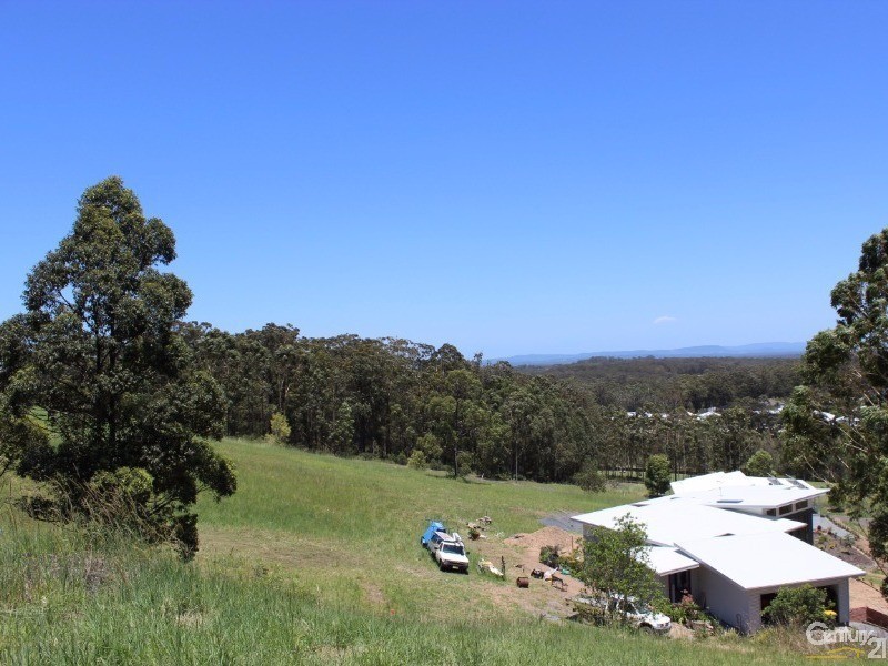 8 St Andrews Court, Tallwoods Village NSW 2430