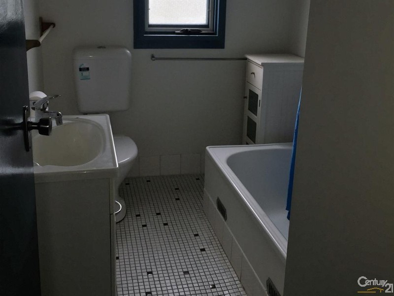 25  Valerie Street, Taree NSW 2430