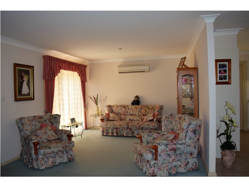 19 Robusta Parade, Taree NSW 2430