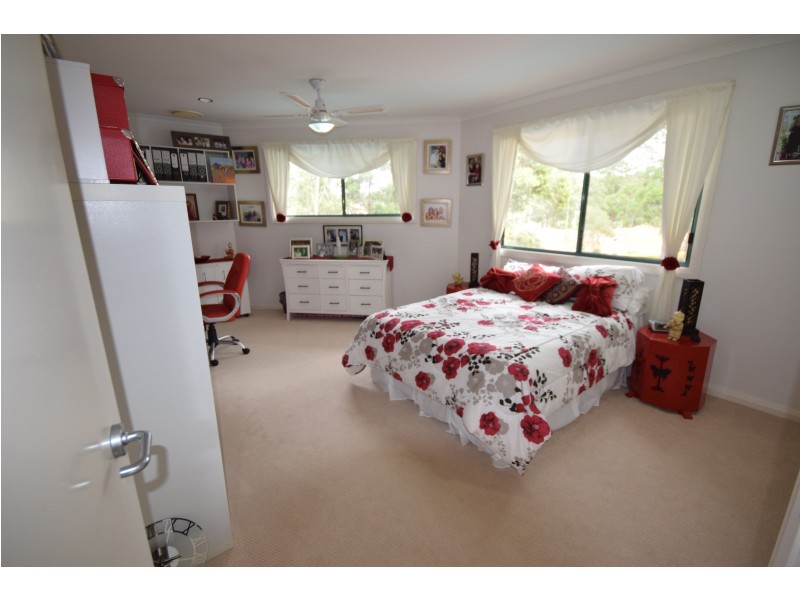 15 Hilltop Parkway, Tallwoods Village NSW 2430