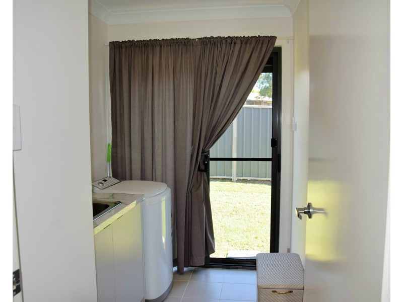 21 Melaleuca Place, Taree NSW 2430