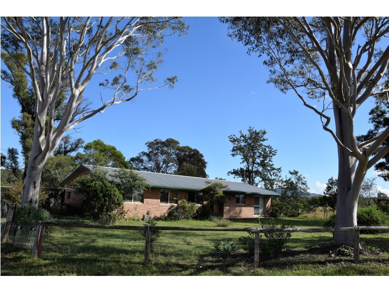 27 Plantation Lane, Wingham NSW 2429