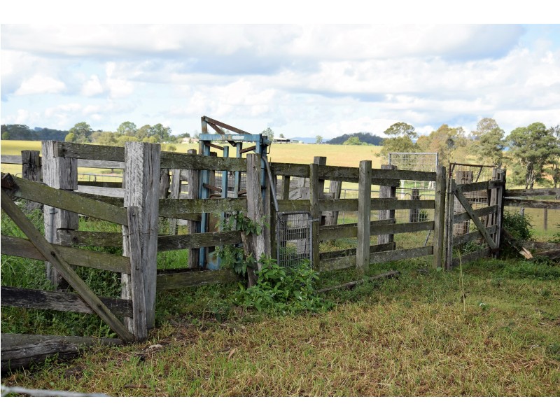 27 Plantation Lane, Wingham NSW 2429