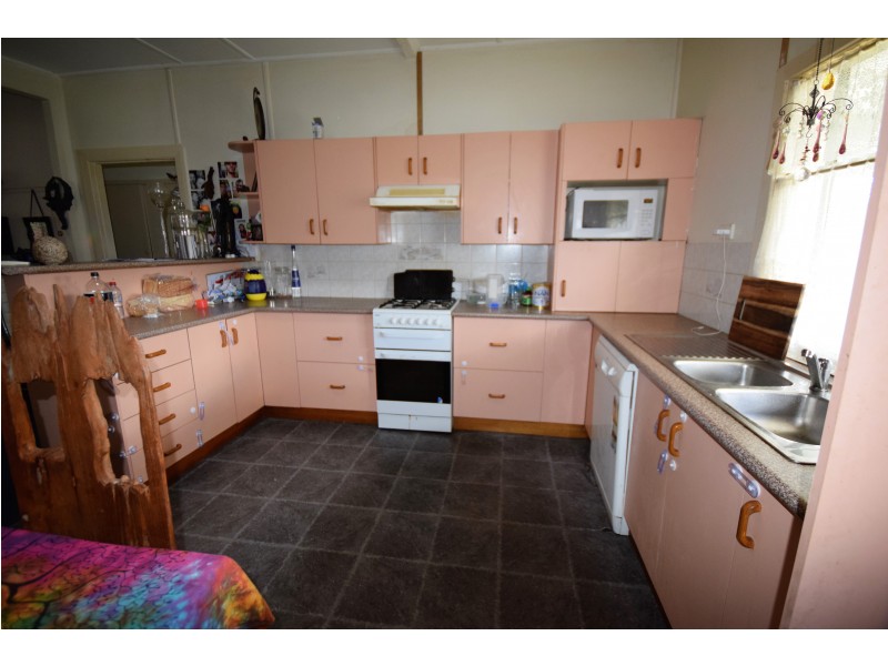 39 Wingham Road, Taree NSW 2430